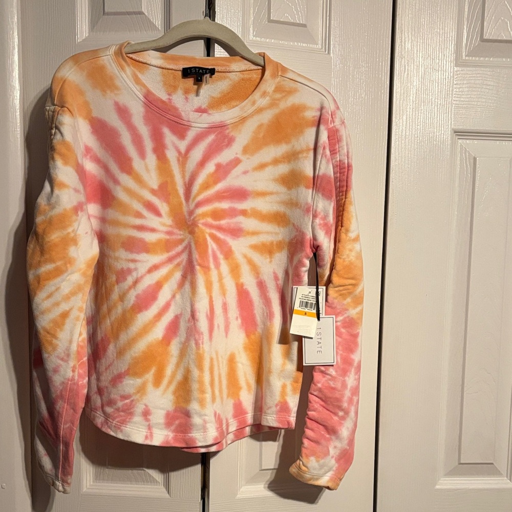 1 State long sleeve ruched sweatshirt in sunburst tie dye size small NWT